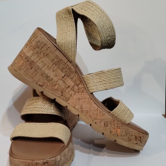 Torrid Wedge Platform Stretch Raffia Sandal - Picture 2 of 6